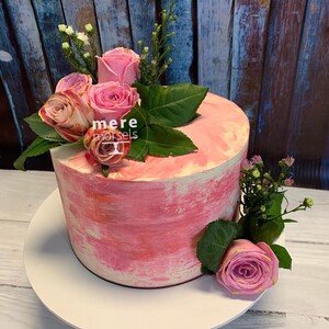 Mere Morsels Pic 5 - Mere Morsels Rose Wedding Cake