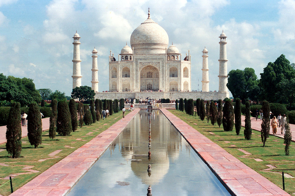 AusIndia Travel Pic 1 - Taj Mahal One of the 7 wonders of the world