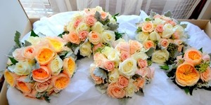 I Do Flowers Pic 4 - Gorgeous David Austin roses are always popular in Summer