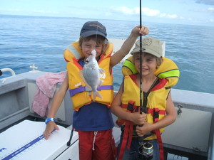 Happy Feet Childcare Pic 2 - Happy children fishing