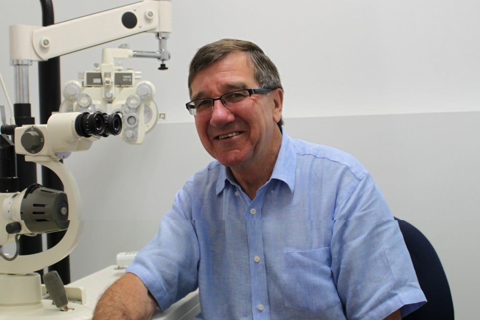 John Old Optometrist / Vision One Eyecare Pic 1