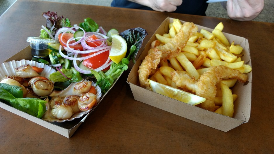 San Remo Fishermen's Co- Operative Society Ltd Pic 1 - Fresh fish chips and excellent scallops