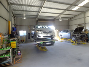 Precise Crash Repairs Pic 3