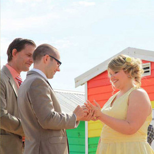 Benny Roff Marriage Celebrant Pic 3 - A wedding on the beach at Brighton