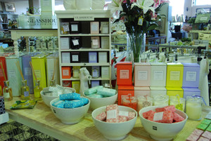 Gardenway Home & Garden Pic 3 - Gardenway stocks a wide range of fragrances including Glasshouse