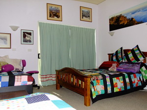 Binderee Grove Bed & Breakfast Pic 3 - The Alpine Room