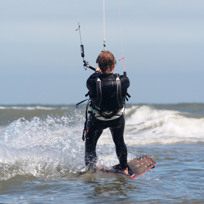 ExerciseNow Pic 1 - Kite Surfing