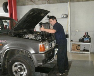 Premier Auto Repairs & Service Pic 4