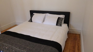 Shared Accommodation St Kilda Pic 2 - Shared accommodation St Kilda King size bed with quality linen