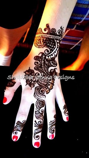 Shraddha Henna Designs Pic 4