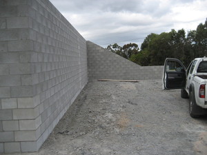 Scottys Bricklaying Services Pic 4 - Retaining Wall for GCC Council