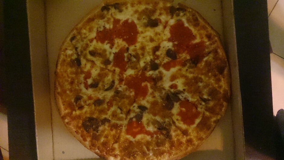 Crown Pizza & Ribs Pic 1 - Pizza