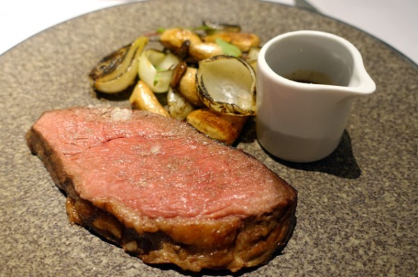 Rawsons Restaurant Pic 1 - Smoked Wagyu Cap 2750