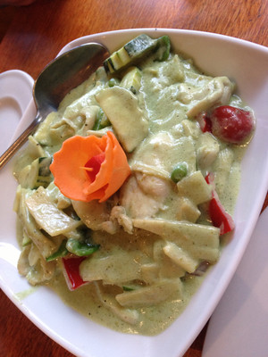 Lime & Lemon Pic 5 - Thai green curry chicken