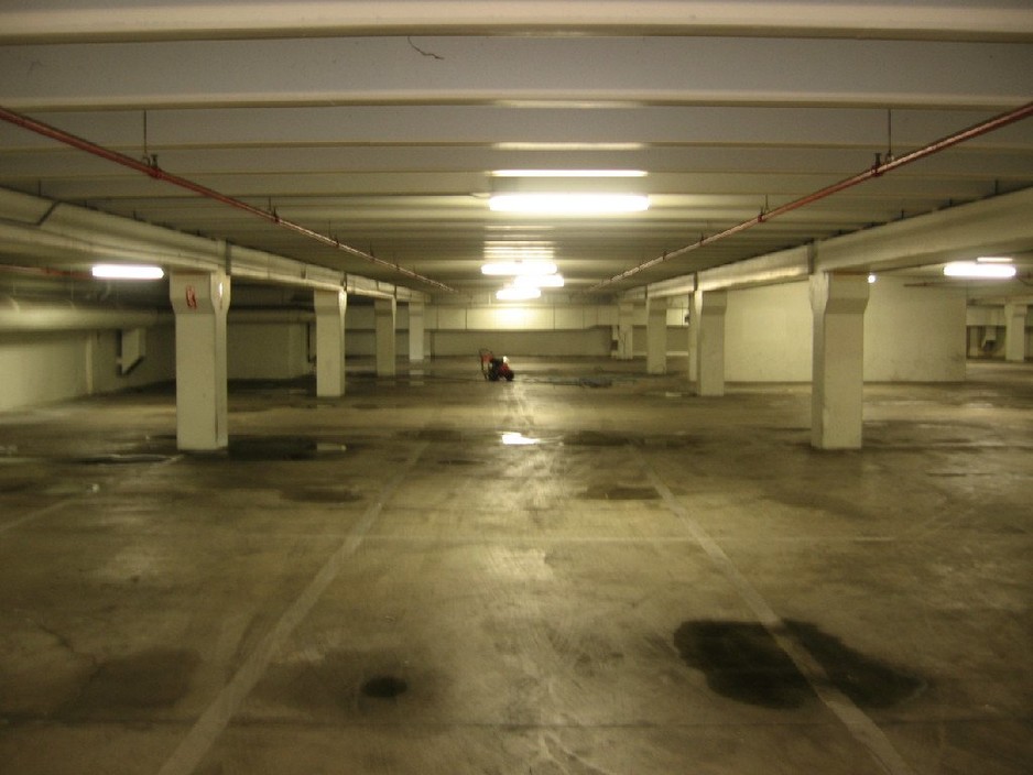 High Pressure King Pic 1 - Car park pressure cleaning