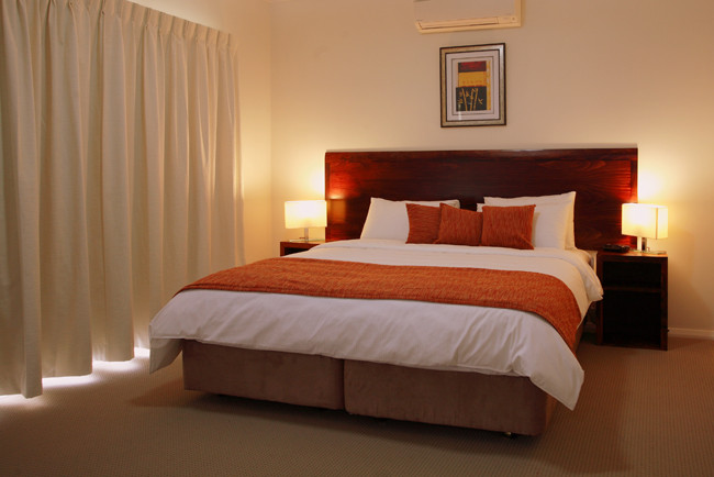 Talga Estate Pic 1 - king sized beds at talga estate