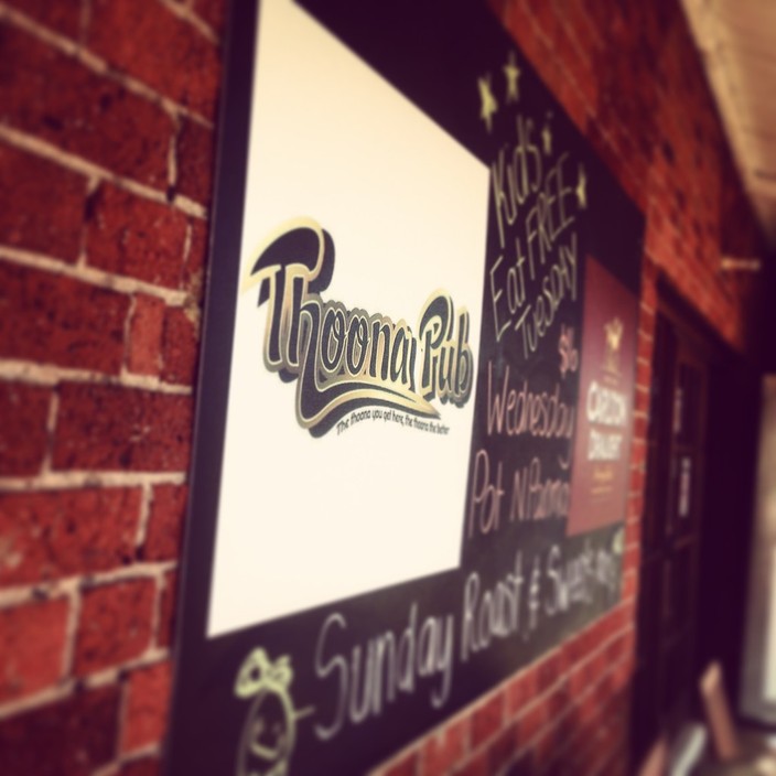 Thoona Pub Pic 1