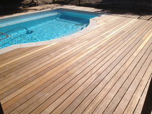 Swift Decking Pic 4 - Custom decking around the pool