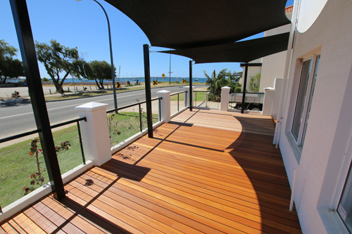 Swift Decking Pic 1 - Port Peron by the sea