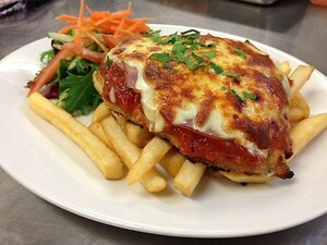 Burgers And Parmigiana Restaurant Craigieburn Pic 3