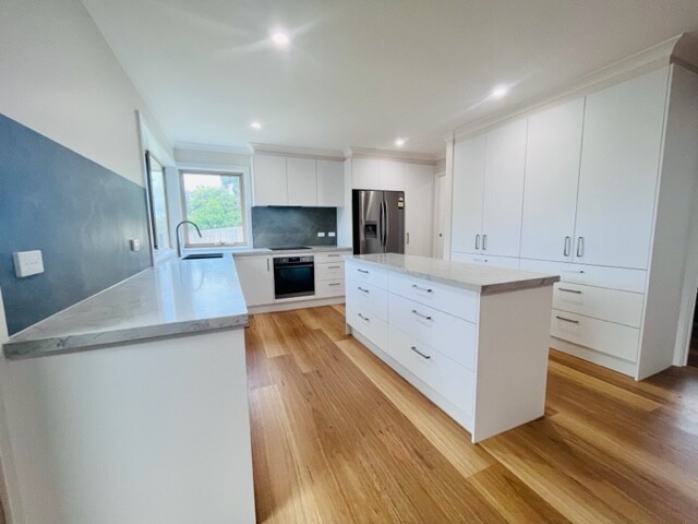 Reno Warriors Pic 1 - Reno Warriors Carrum Downs Kitchen Renovation