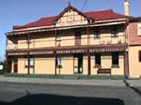 Flinders Island Interstate Hotel Pic 1 - Interstate Hotel