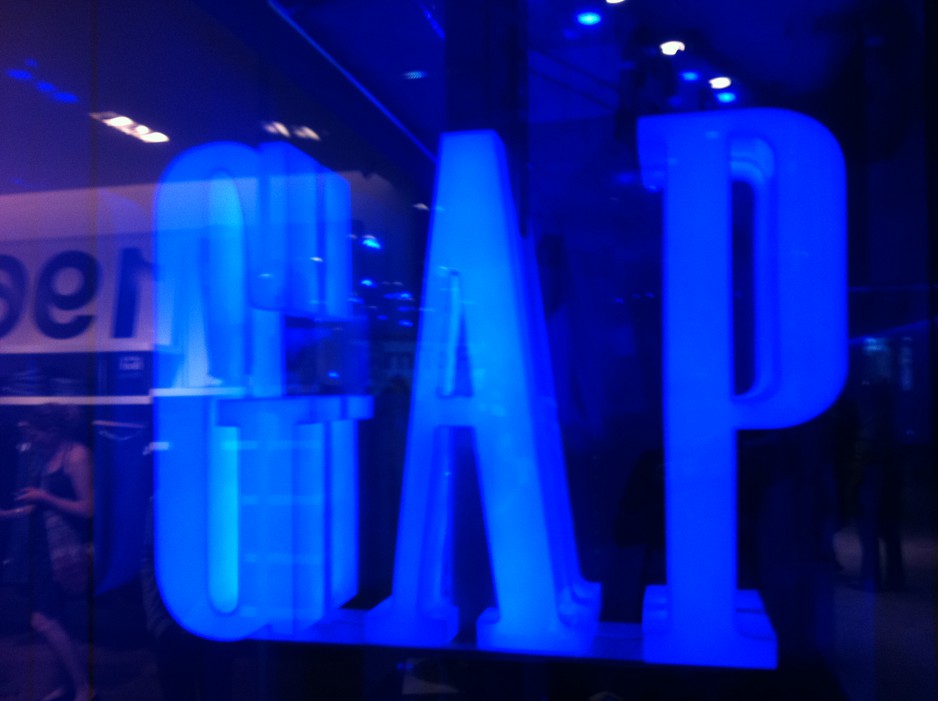 Gap Pic 1 - Sydney Gap Store Westfield Mens clothing Womens clothing retail