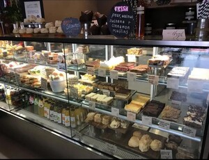 Yarra Valley Deli & Cafe Pic 5 - Freshly baked goods disply cakes slices also gluten free assortment rolls wraps croissants