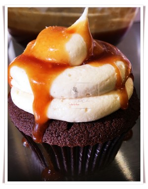 My Red Cupcake Pic 2 - Try my very popular Salted Caramel and Chocolate cupcakes