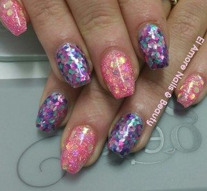 El Amore Nails & Beauty Pic 5 - Full glitter set of acrylics