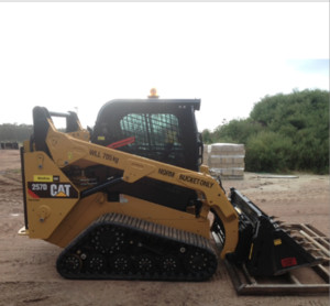 Thompson's Bobcat & Tipper Hire Pic 3