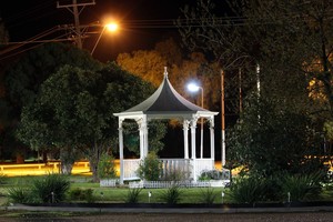 Gazebo Motor Inn Pic 2