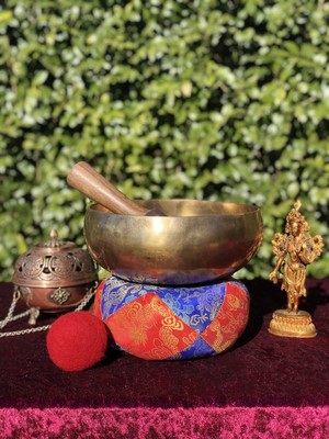 Lucky Thanka Pic 3 - Singing Bowl for Chakra Healing and Meditation