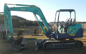 Glenora Constructions Pic 2 - 55t IHI Excavator