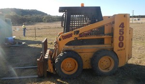 Glenora Constructions Pic 4 - Skid Steer Loader Bobcat