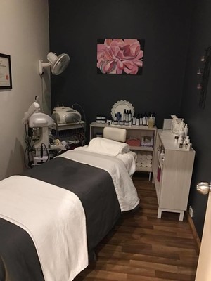 beauty on the move Pic 4 - Facials Massage