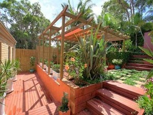 Bayviews B&B Port Stephens Pic 5 - guests alfresco entertaining dining facilities