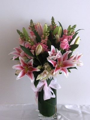 Sugar Bee Flowers Pic 5 - Gift bouquet