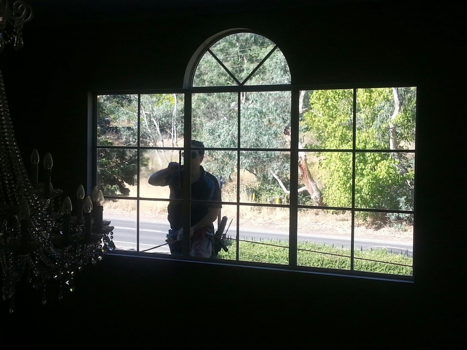 Crystal Clear Window Cleaning Services Pic 1