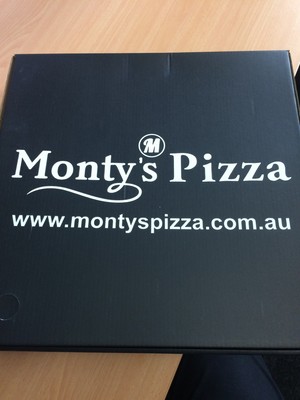 Monty's Pizza Pic 4