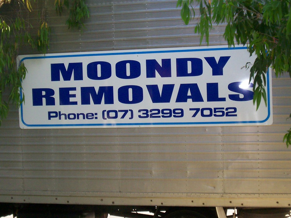 Moondy Removals Pic 1