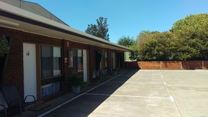 Mariner Motel Pic 4 - Courtyard