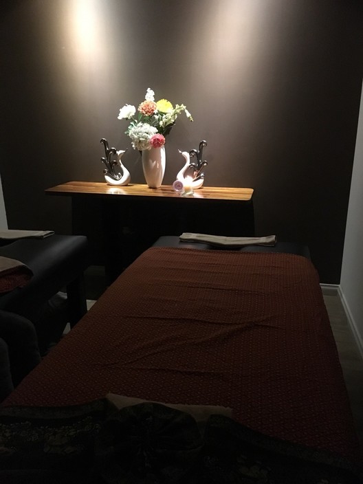 Let's Relax Thai Massage Pic 1 - Couple room