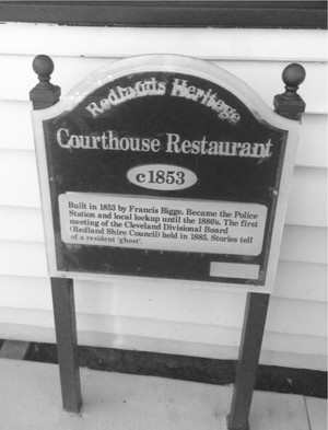 Old Courthouse Restaurant Pic 3