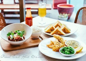 Orient East Pic 5 - Colonial British Classics Beef Rendang EO Club Sandwich Fish Chips and Mushy Peas