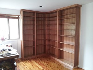 Fine Carpentry Pty Ltd Pic 4 - Solid Tasmanian Oak bookcase