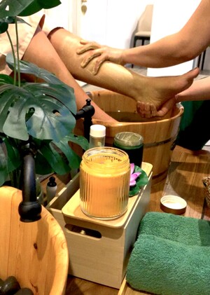 Emerald Thai Massage Pic 3 - Emerald Thai Massage Foot wash