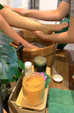 Emerald Thai Massage Pic 4 - Emerald Thai Massage Foot wash