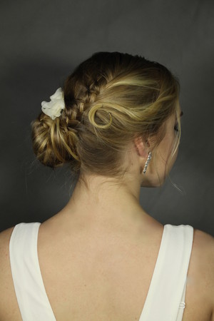 Ashleigh O'Sullivan Makeup Artist Pic 5 - Bridal Hair