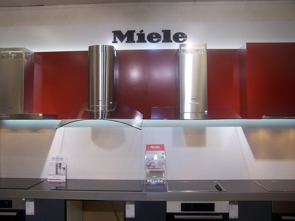 Lightcore Pic 1 - Miele Display Kitchen